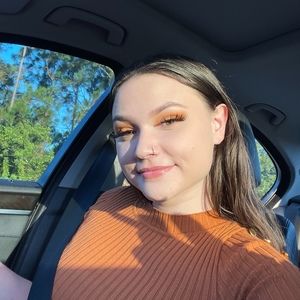 Meet your Posher, Nicolette